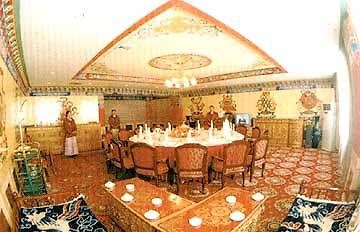 Sun Island Hotel Lhasa Eksteriør billede
